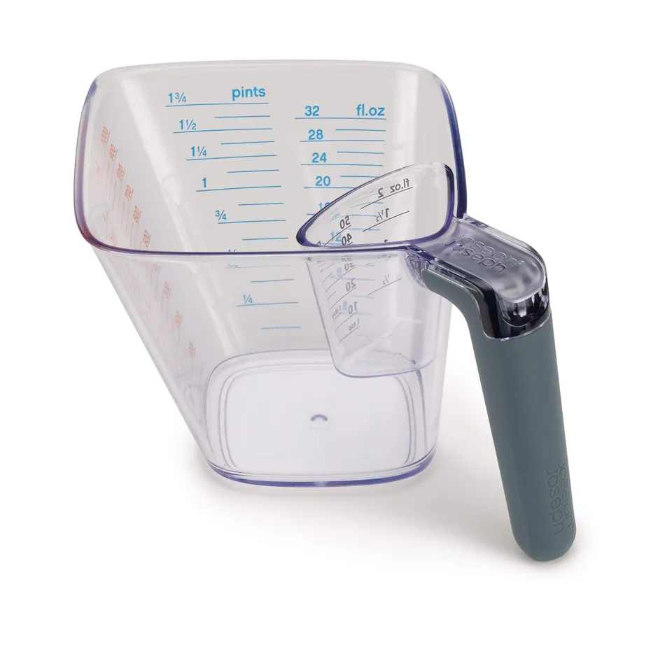 joseph-joseph-align-set-de-2-pichets-doseurs-angulaires-1l-et-50ml-vert image 1