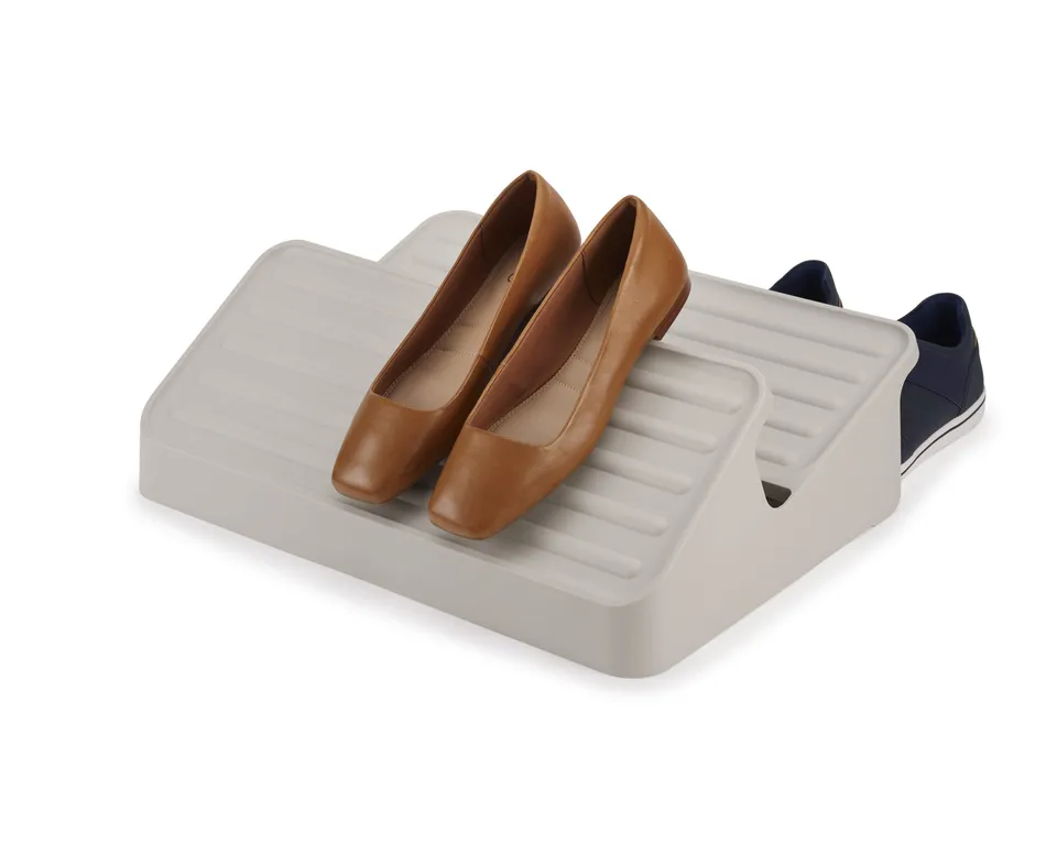 joseph-joseph-shoe-in-rangement-2-tages-pour-chaussures-jusqu-6-paires-grand image 1