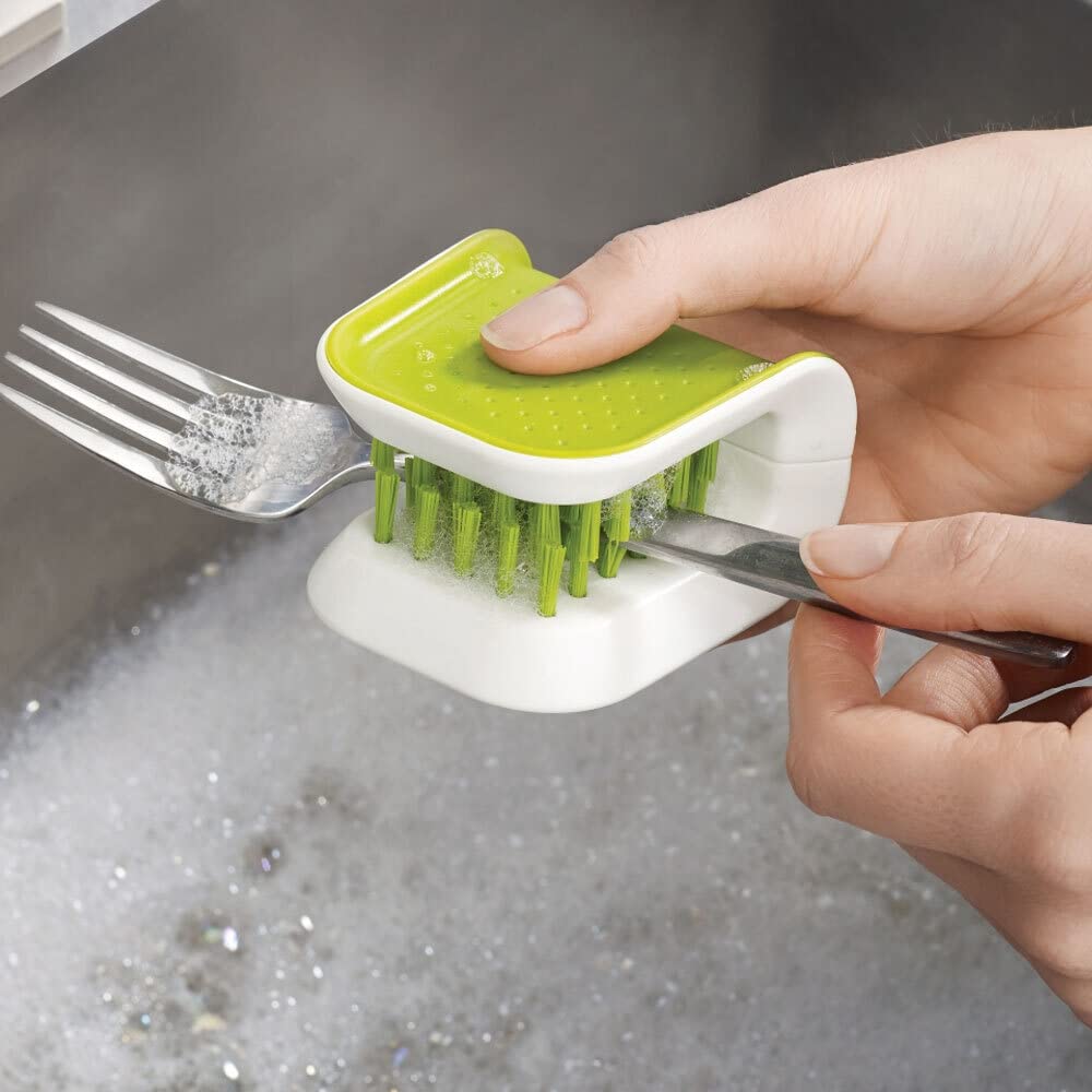 joseph-joseph-bladebrush-brosse-de-nettoyage-pour-couteaux-et-couverts-vert image 4