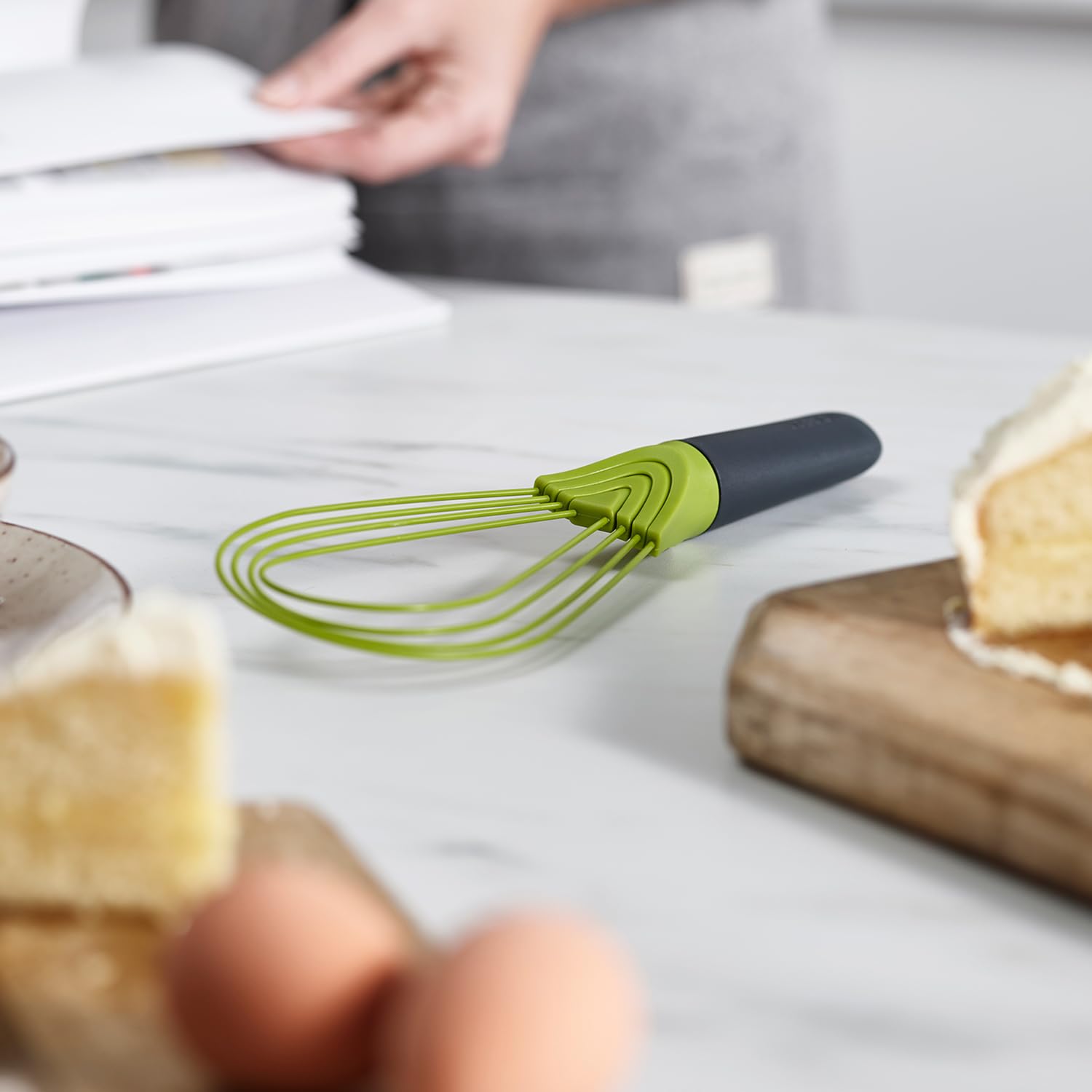joseph-joseph-twist-whisk-2-en-1-fouet-plat-et-fouet-ballon-en-silicone-gris-ver image 4