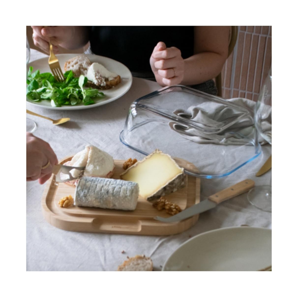 pebbly-bo-te-fromage-en-verre-et-bambou-avec-plateau-27-x-21-5-x-9-5-cm-pour-3-4 image 4