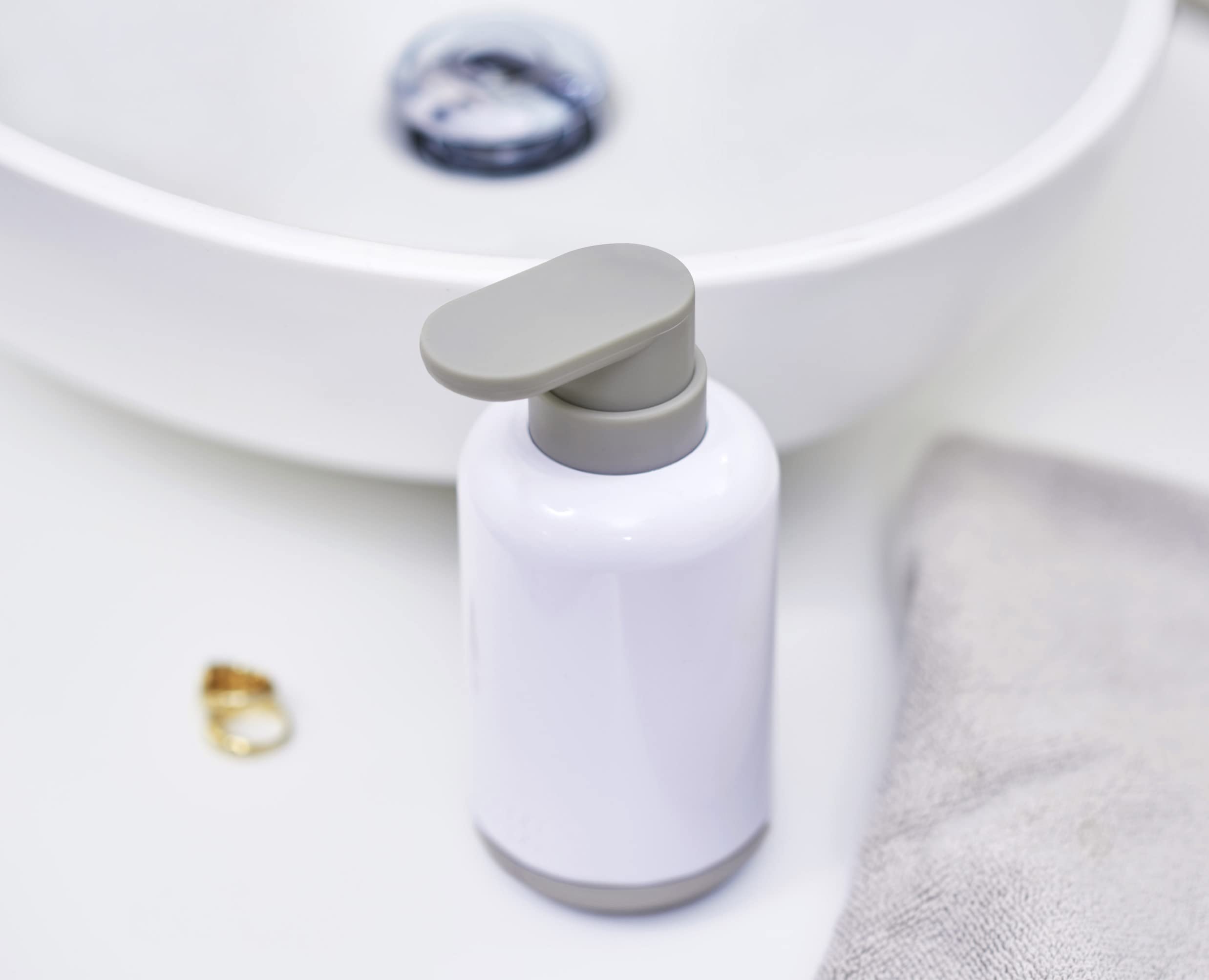 distributeur-de-savon-joseph-joseph-duo-300ml-rechargeable-blanc image 3