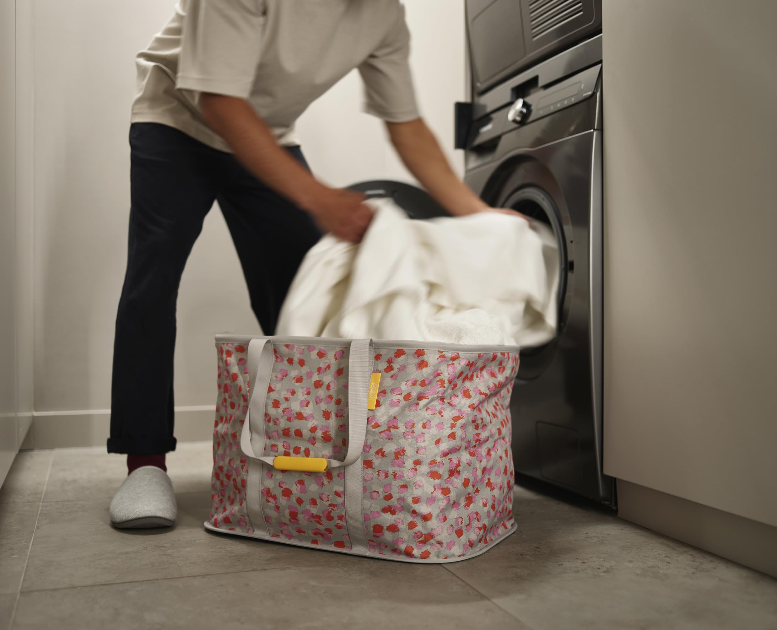 joseph-joseph-hold-all-max-panier-linge-pliable-55l-tissu-r-sistant-l-humidit-p- image 6