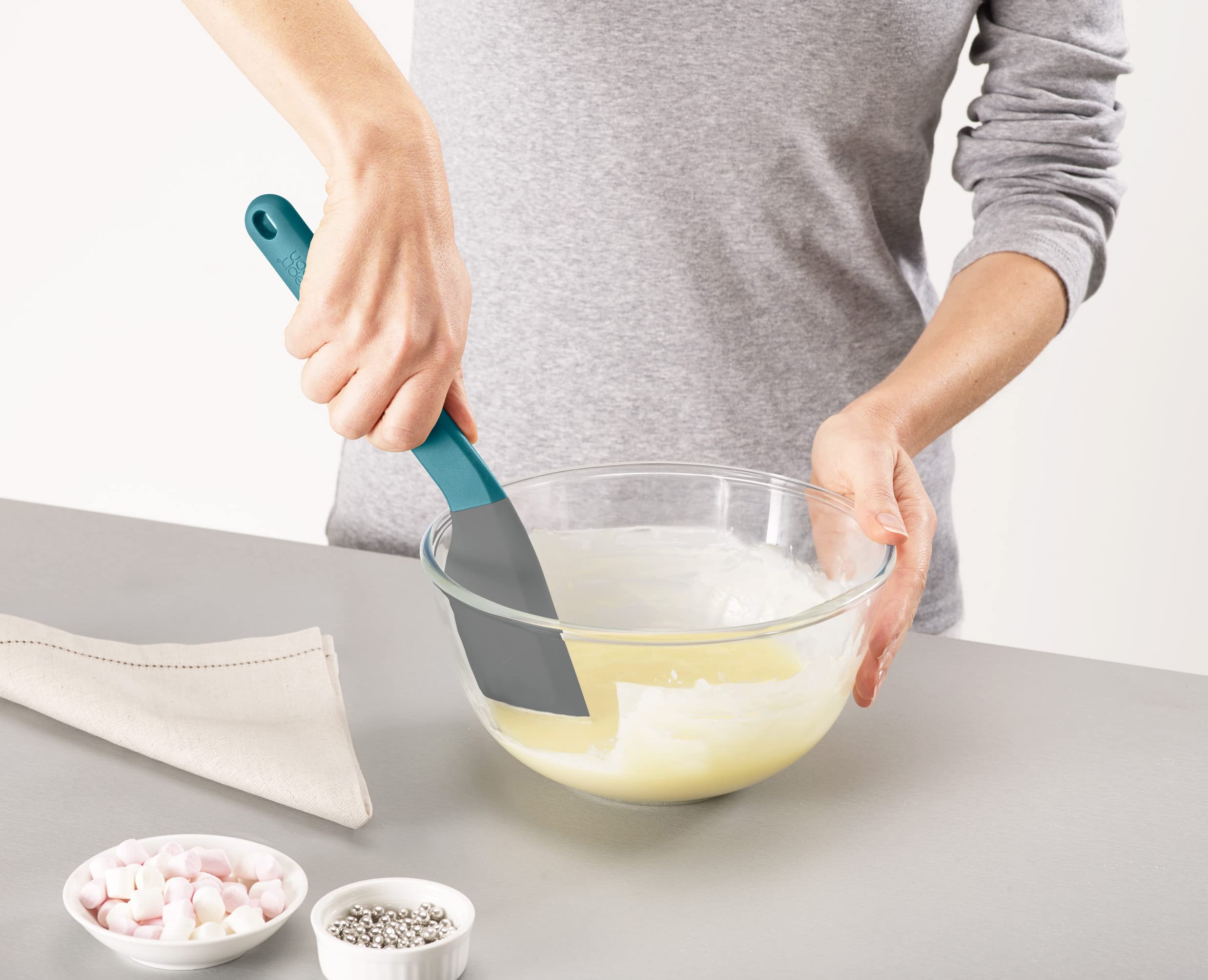 joseph-joseph-duo-spatule-maryse-en-silicone-avec-t-te-coud-e-forme-sp-ciale-pou image 3