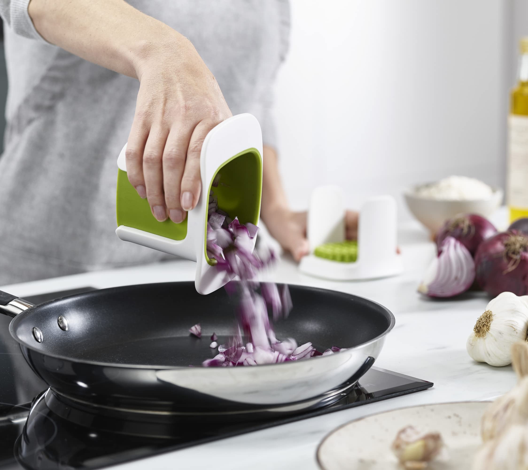 joseph-joseph-chopcup-coupe-l-gumes-et-coupe-fruits-avec-lames-en-acier-inoxydab image 5