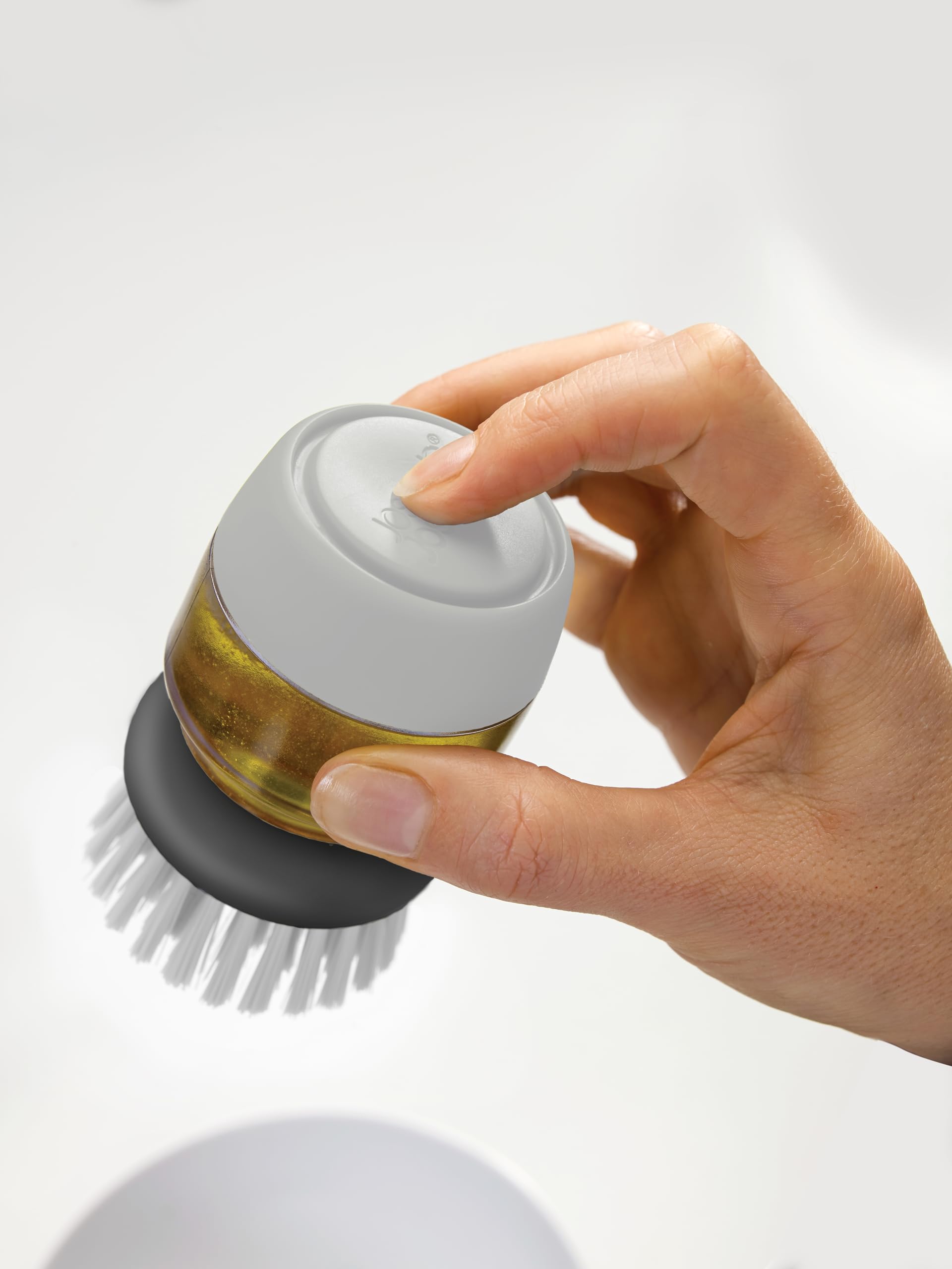 joseph-joseph-palm-scrub-brosse-avec-r-servoir-de-liquide-vaisselle-gris-85005 image 5