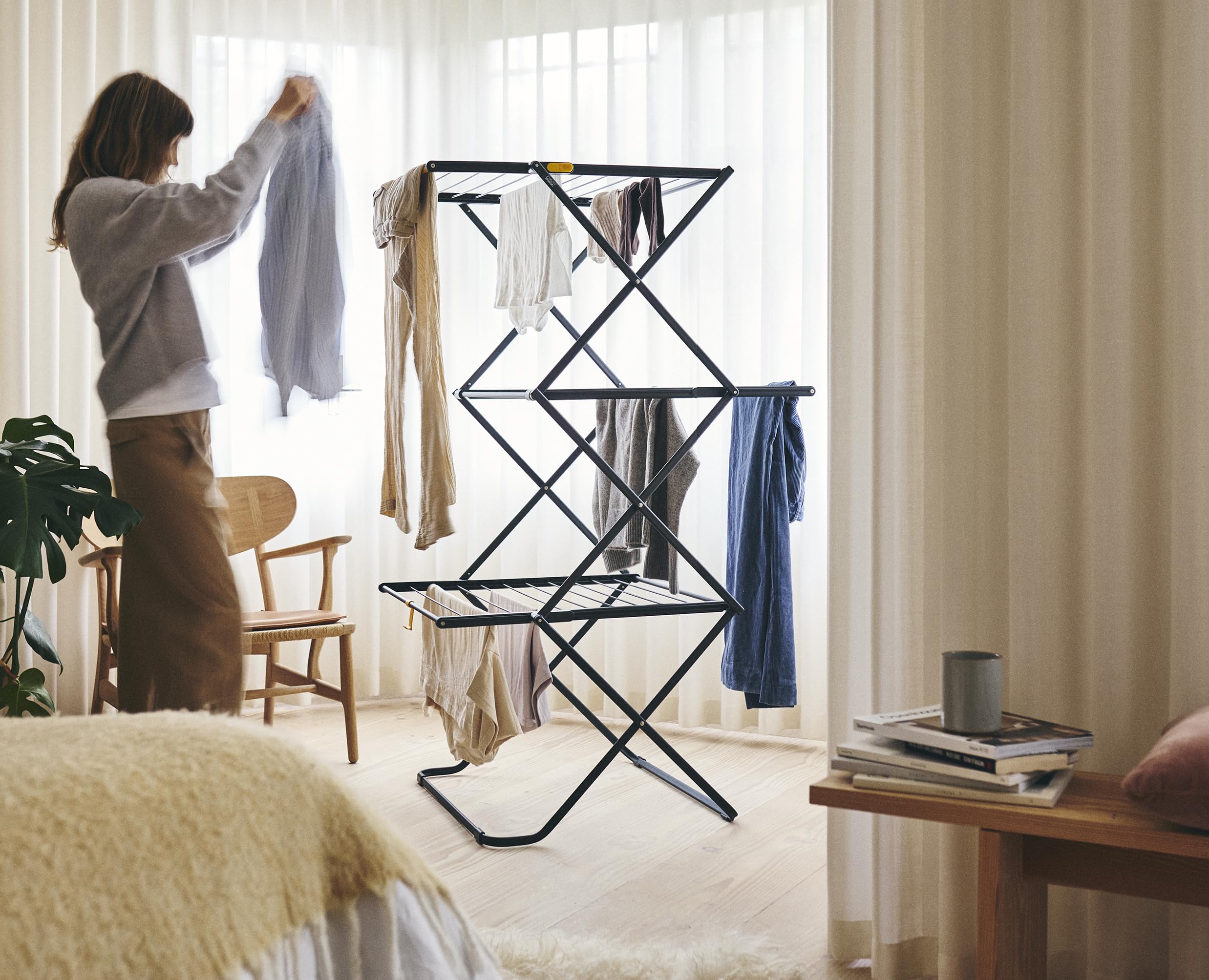 joseph-joseph-airframe-max-tendoir-linge-21m-pliable-avec-rails-pour-v-tements-l image 3