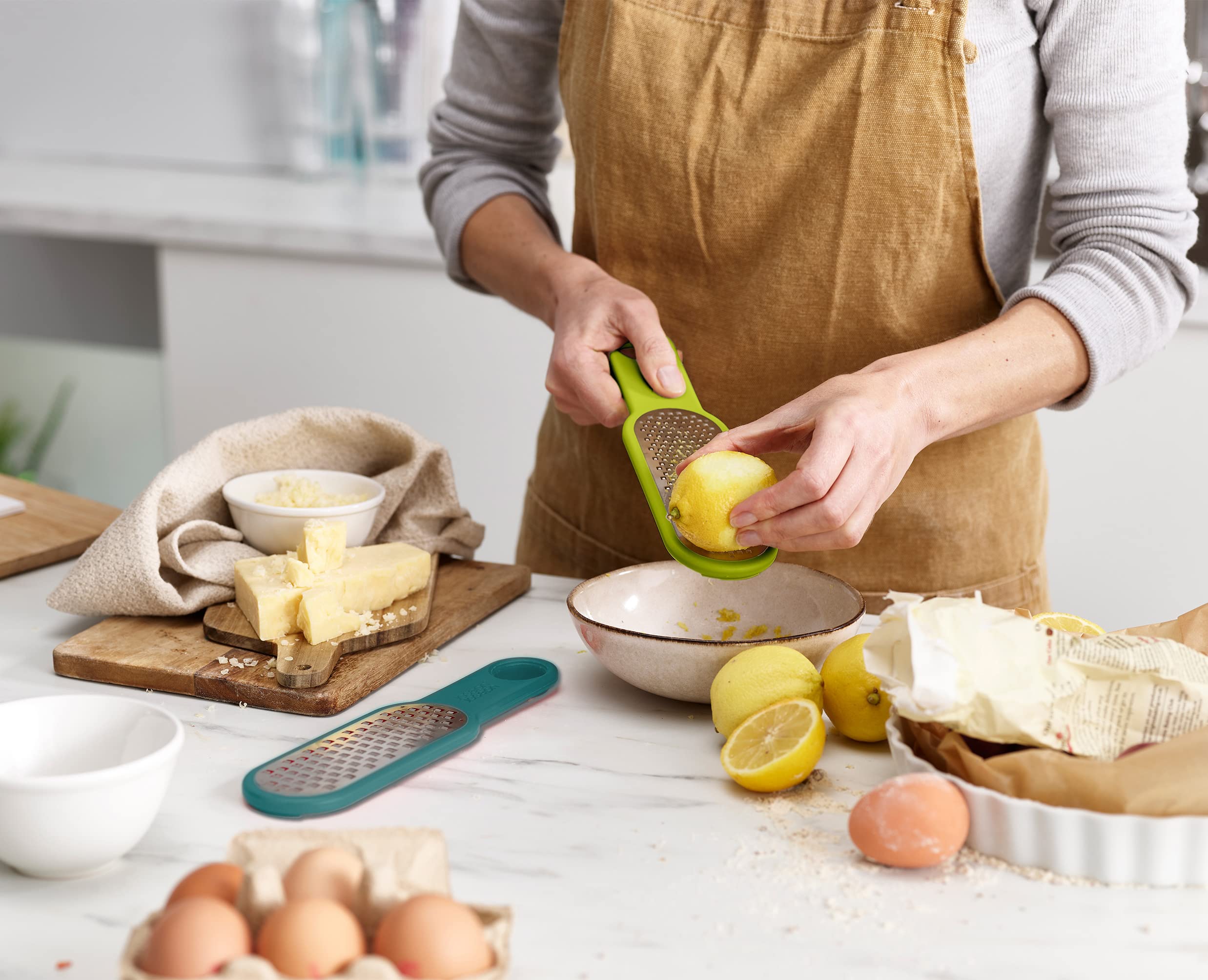 joseph-joseph-duo-set-de-2-r-pes-de-cuisine-lame-inox-grossi-re-et-fine-opale-ve image 7