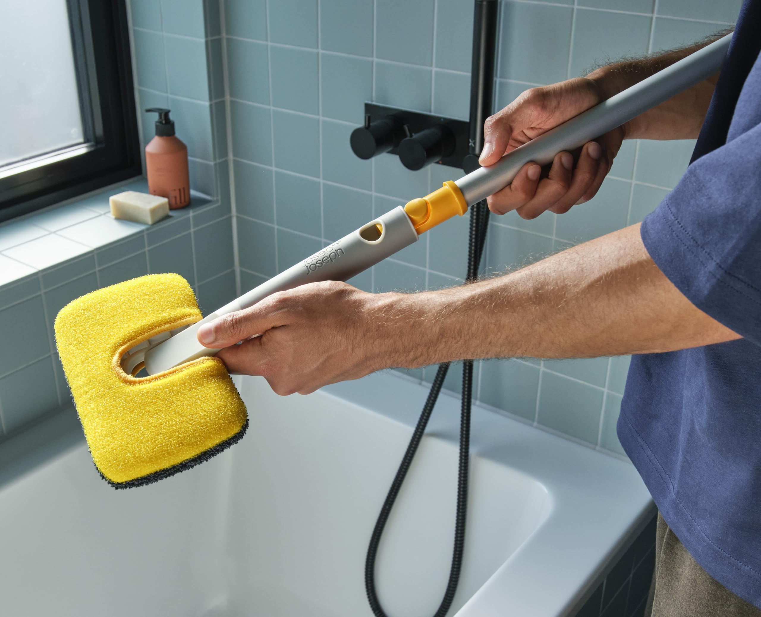 set-de-nettoyage-joseph-joseph-cleantech-avec-perche-t-lescopique-5-outils-pour- image 5