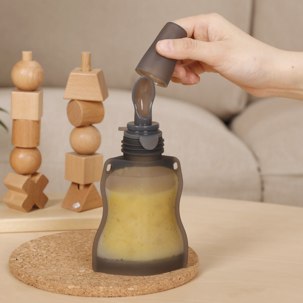 haakaa-silicone-feeding-spoon-attachment image 5