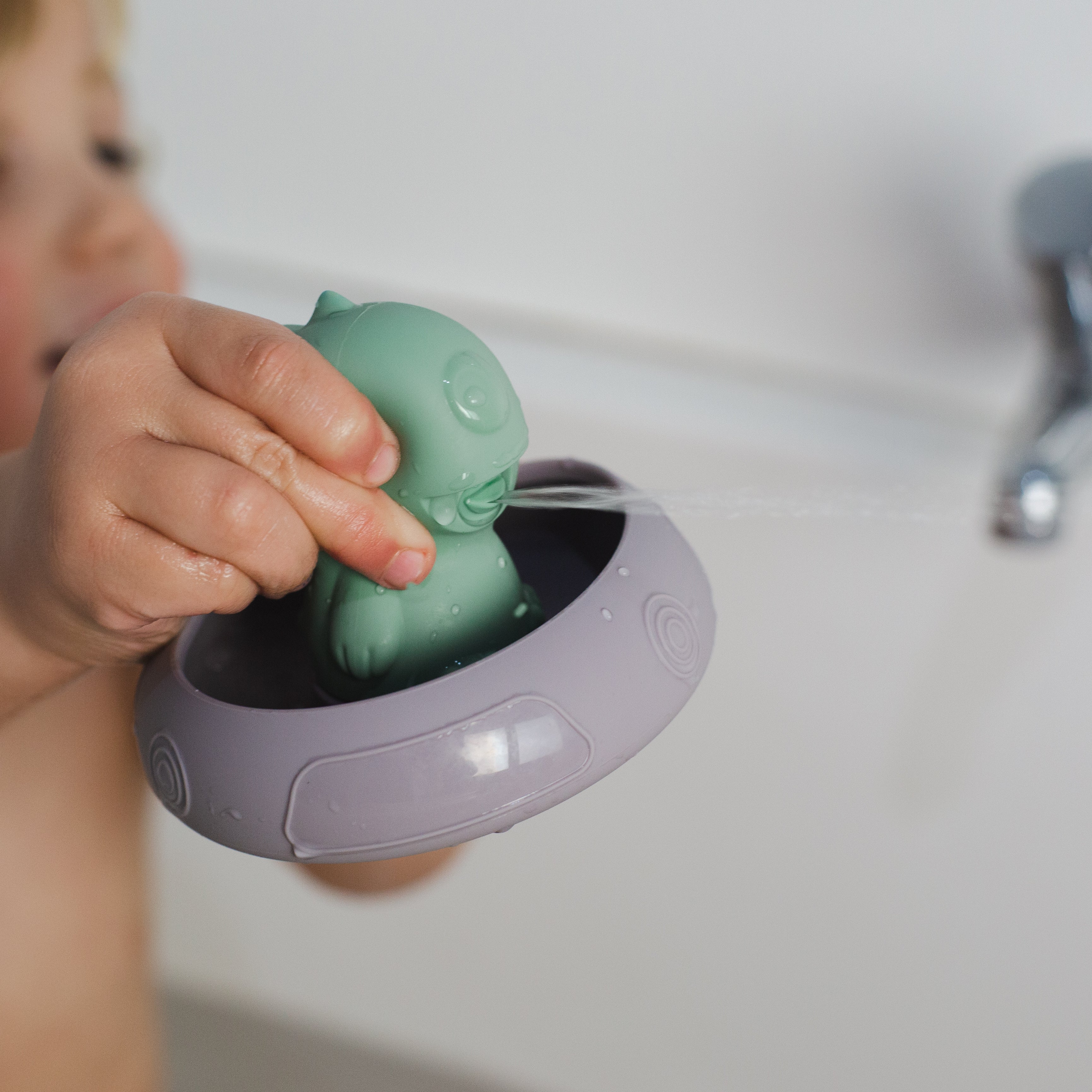 jouets-de-bain-alien-explorers-en-silicone-haakaa-5-pi-ces-vaisseau image 5